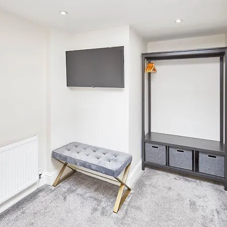 Host & - The Milton Apartment Saltburn-by-the-Sea