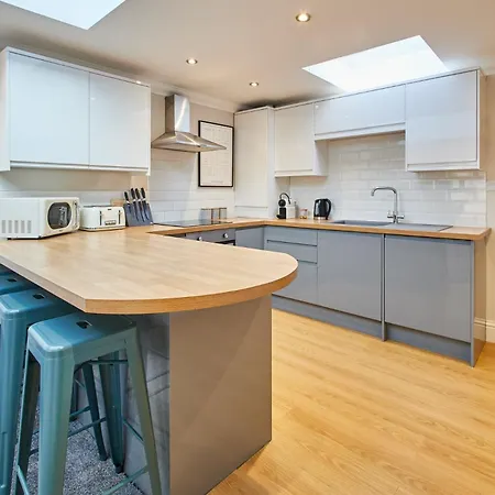 Host & - The Milton Apartment Saltburn-by-the-Sea