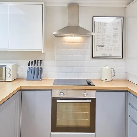 Host & - The Milton * Saltburn-by-the-Sea